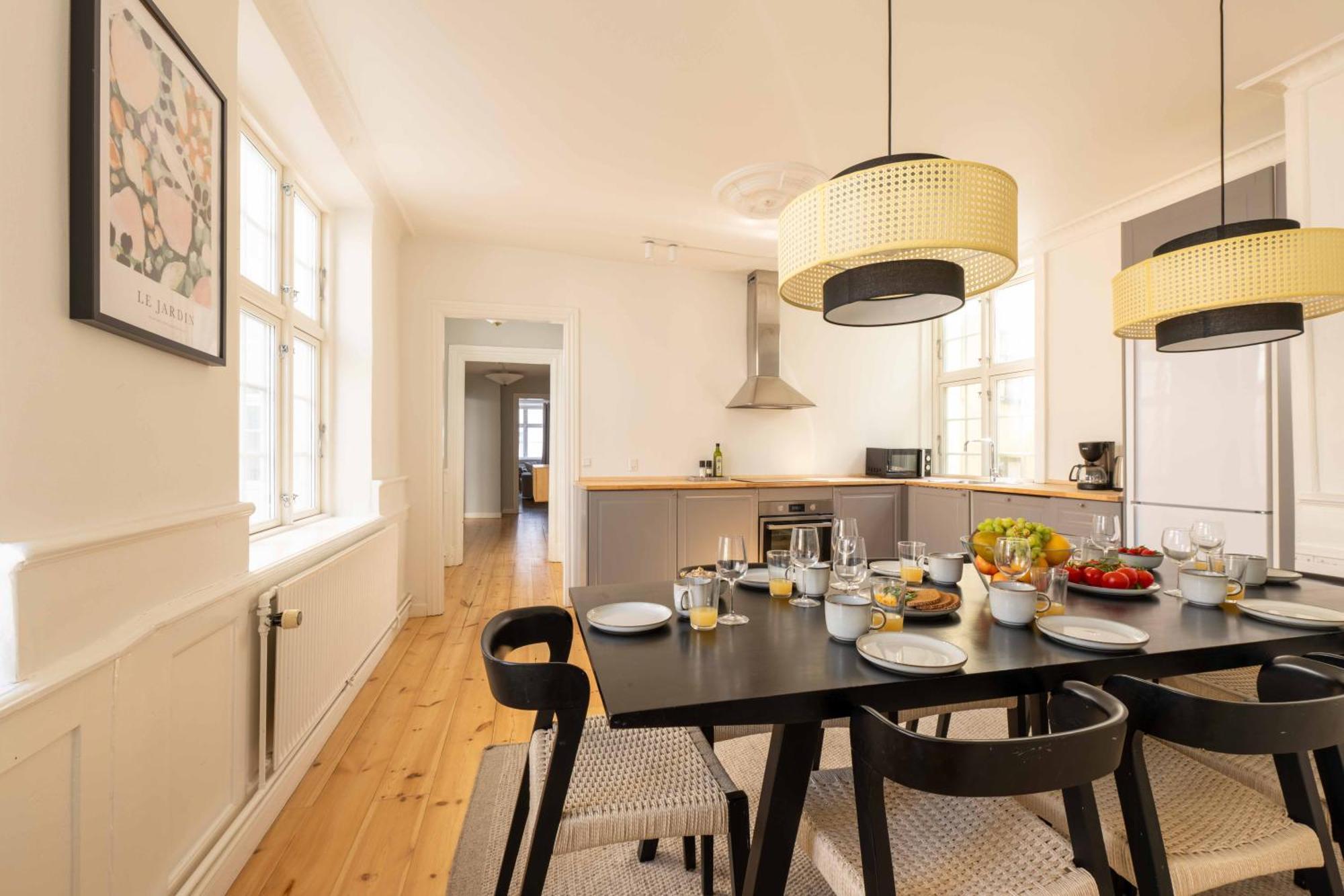 Big 4 Bedroom Apartment With Bathtub By Cph City Hall Square Copenaghen Esterno foto
